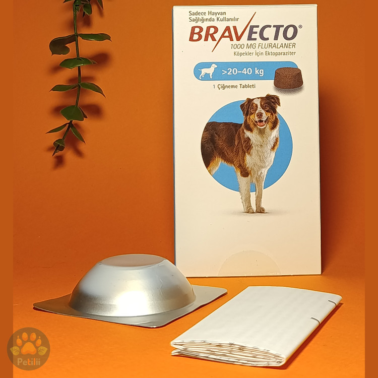 براوکتو آبی برای سگ ۲۰ تا ۴۰ کیلو نژاد متوسط و بزرگ ۱۰۰۰ میلی گرم فلورالانر bravecto براوکتو ۲۰ تا ۴۰